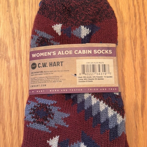 C.W. Hart Women's Aloe Infused Cabin Socks - Picture 3 of 3